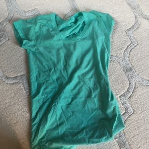 Lululemon Short sleeve swiftly tech